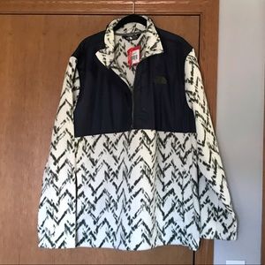 The North Face Tundra Pullover